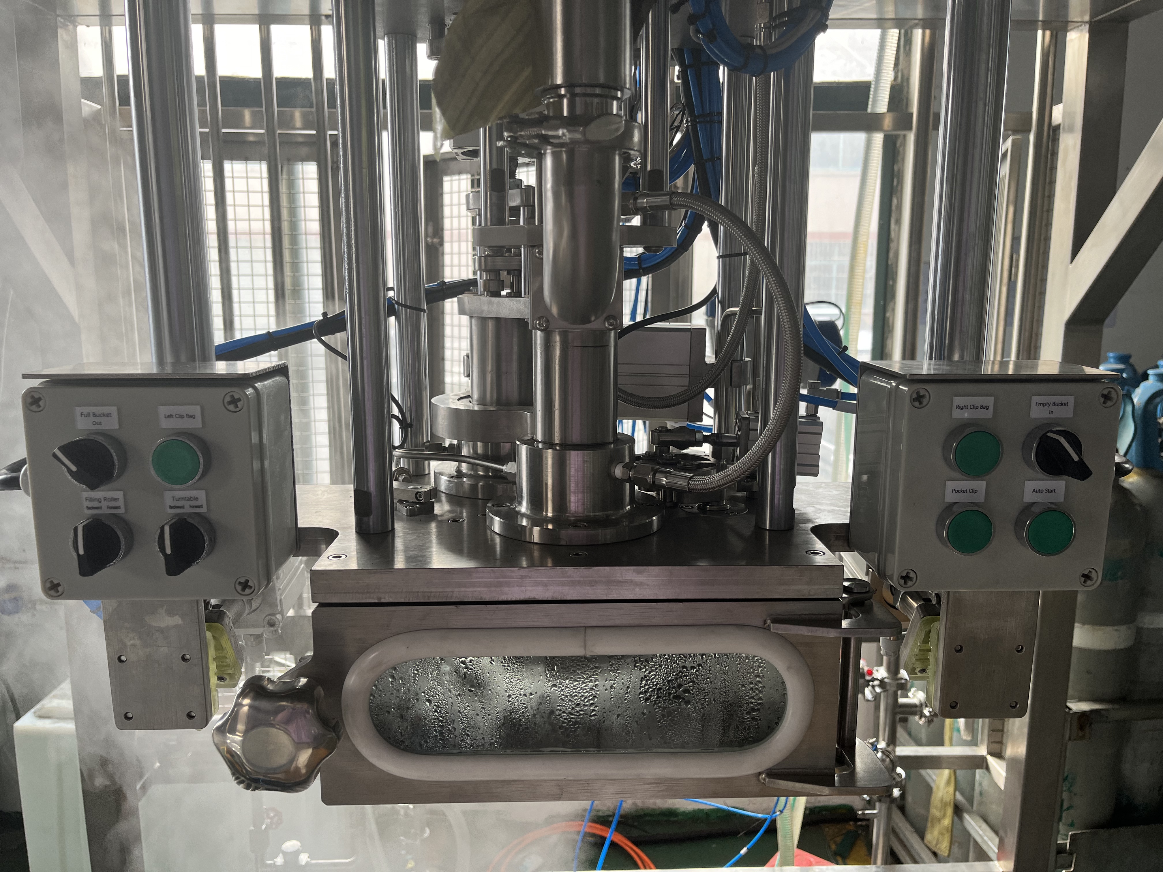 Llenadora de barriles as&eacute;ptica higi&eacute;nica de 1-220 L